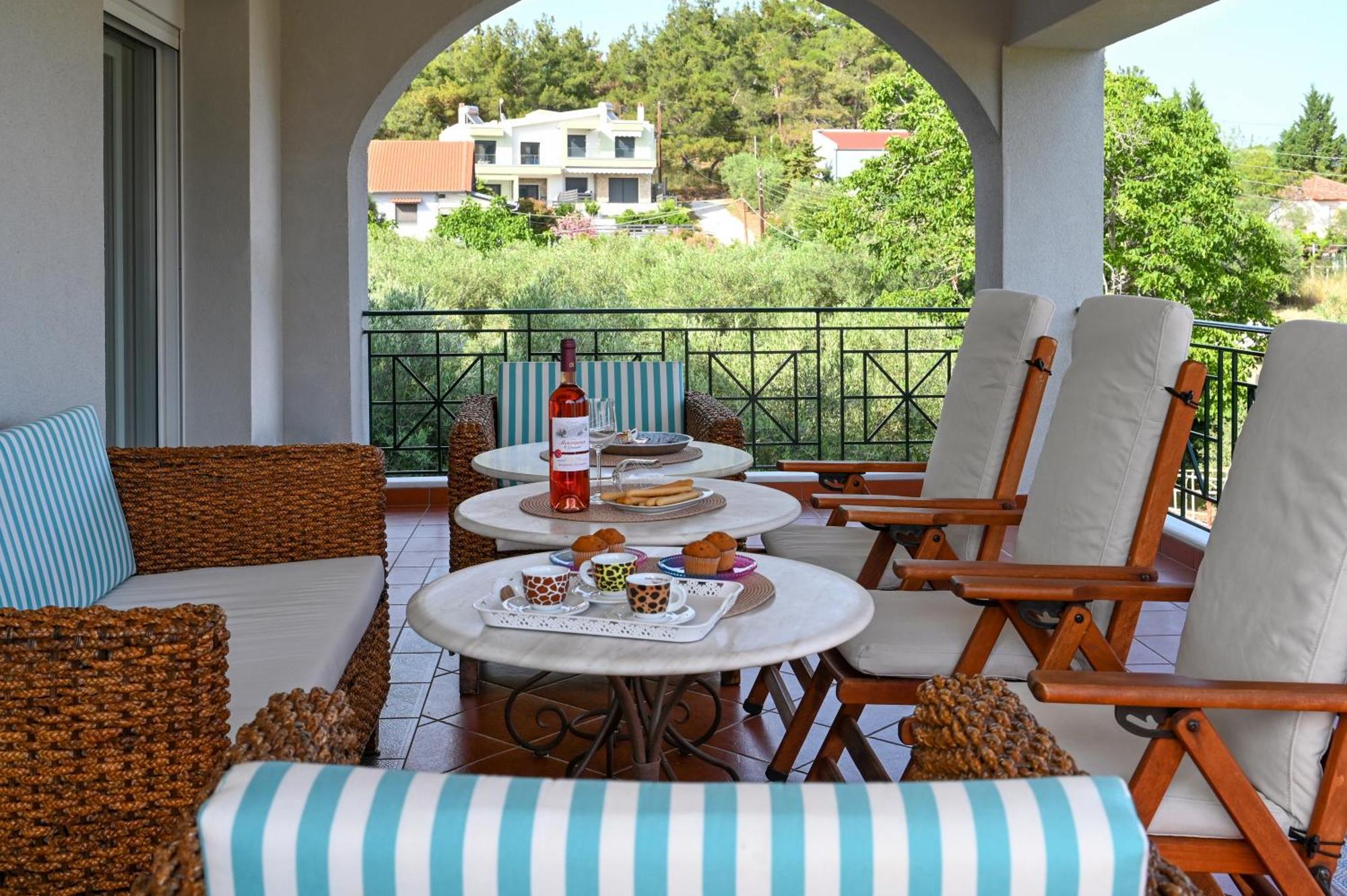 "Kochili Villa" Luxury Villa Agios Andreas  エクステリア 写真